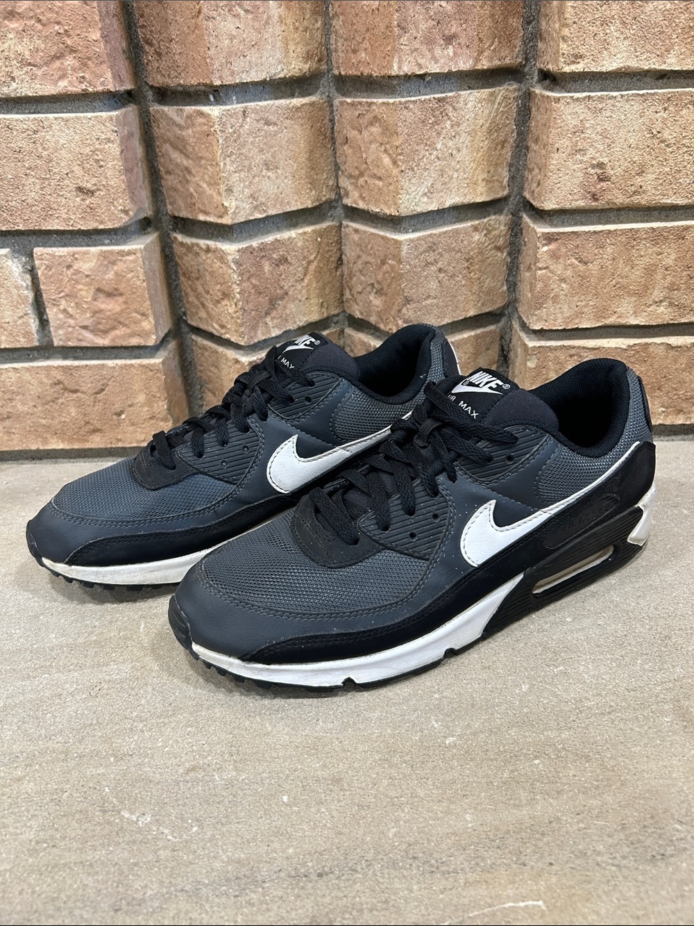 Nike Air Max 90 Men's Shoes Black & White Size 11.5 CN8490-002